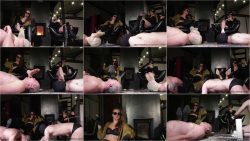 1603_Worship Mistress Katharina - Corona Lockdown Fun with Sara Stahl and Mistress Katharina - German Femdom.ScrinList