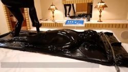 Latex Vacbed Blowjob 00002 Latex Vacbed Blowjob 00002